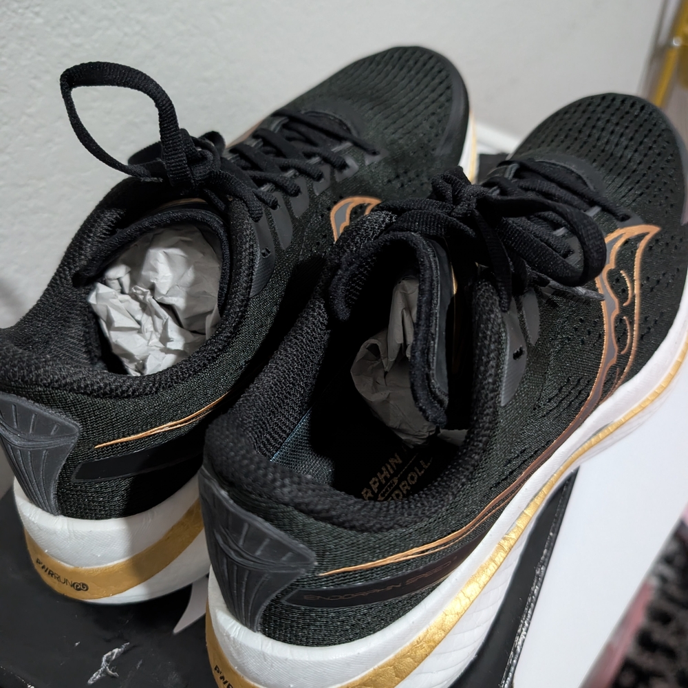 Saucony Womens Endorphin Speed 3 Black Goldstruck Running Shoes - Size 9 M - Picture 9 of 10
